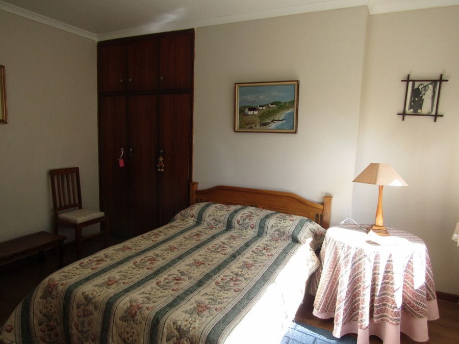 6 Bedroom Property for Sale in Humansdorp Eastern Cape